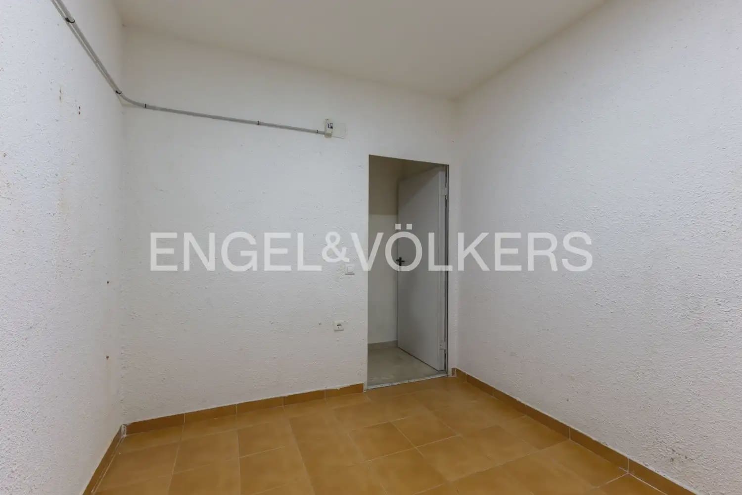5 soveværelse Rækkehus til salg i Sagunto / Sagunt med swimmingpool garage - € 370.000 (Ref: 10062958)