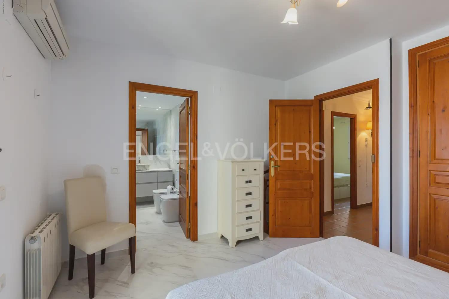 Adosado de 4 habitaciones en Canet d'En Berenguer en alquiler con piscina garaje - 1.700 € (Ref: 10065021)