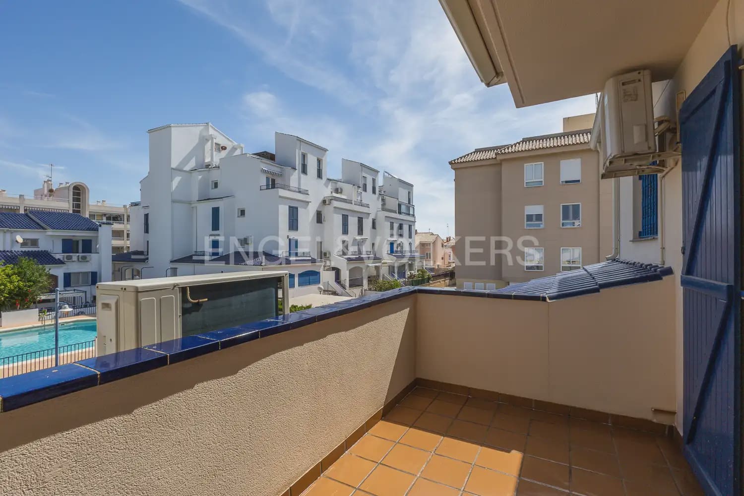 Adosado de 4 habitaciones en Canet d'En Berenguer en alquiler con piscina garaje - 1.700 € (Ref: 10065021)