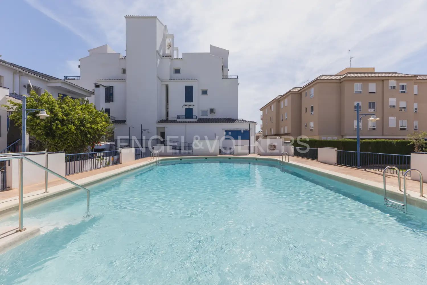 Adosado de 4 habitaciones en Canet d'En Berenguer en alquiler con piscina garaje - 1.700 € (Ref: 10065021)