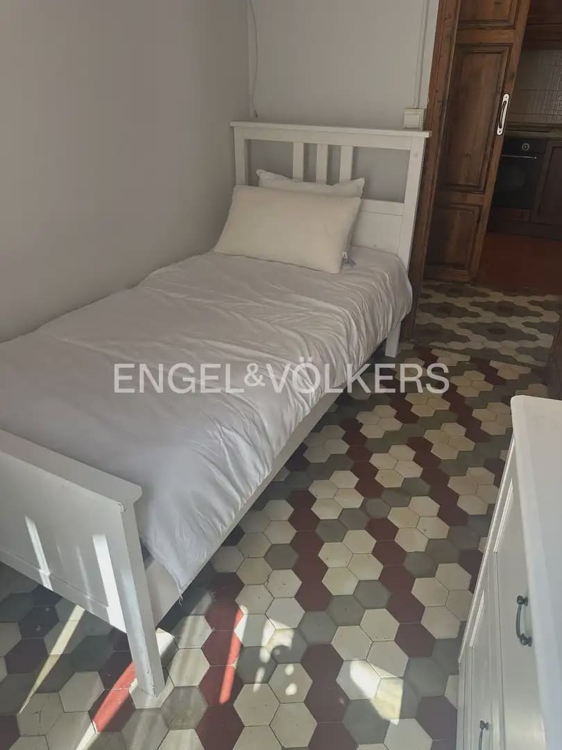 4 soverom Leilighet til leie i Valencia by - € 1 500 (Ref: 10073119)