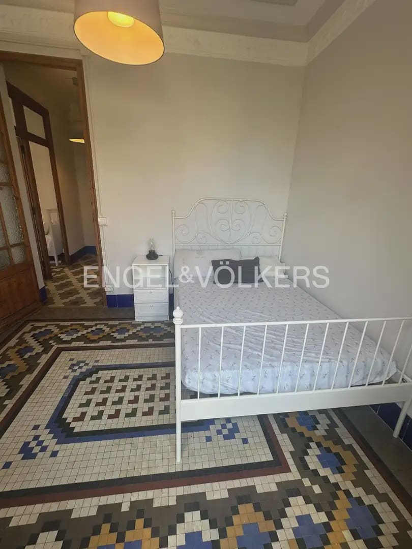 4 soverom Leilighet til leie i Valencia by - € 1 500 (Ref: 10073119)