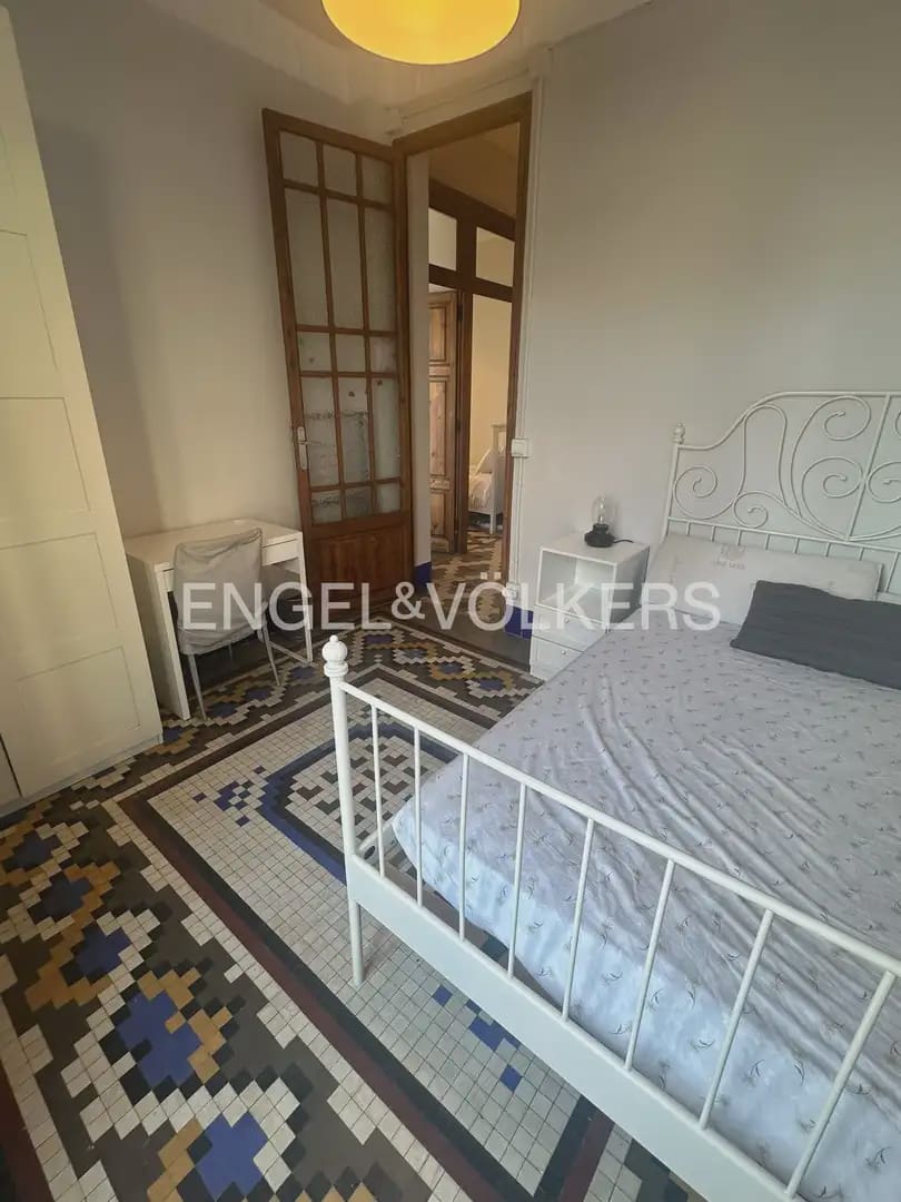 4 soverom Leilighet til leie i Valencia by - € 1 500 (Ref: 10073119)