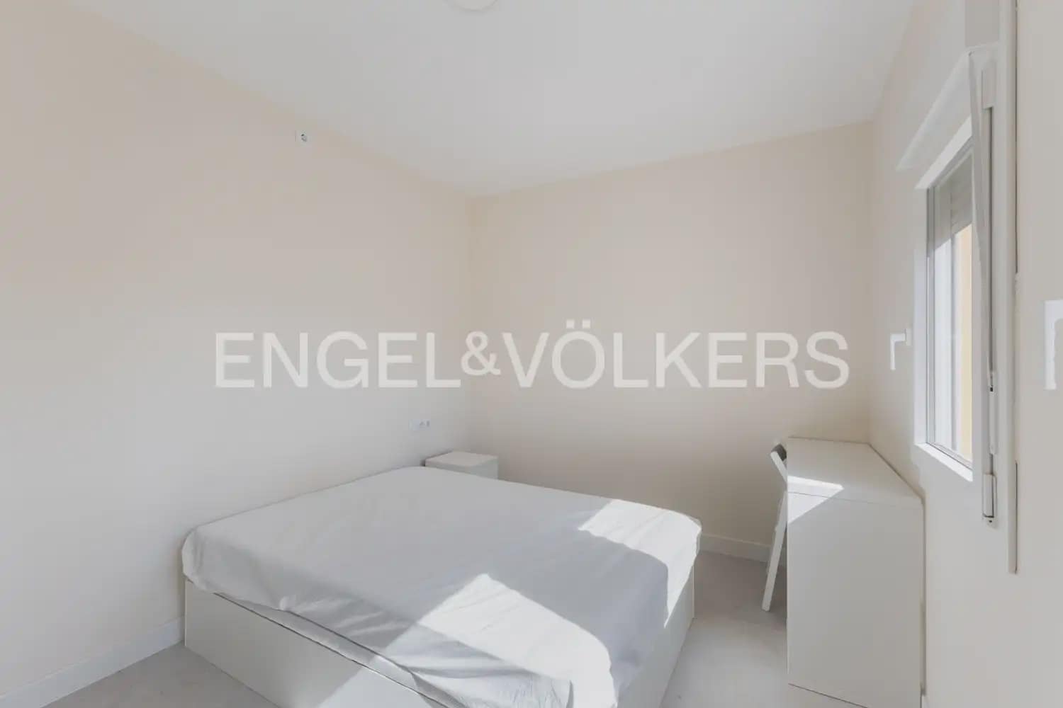 2 bedroom Flat for rent in Valencia city - € 1,700 (Ref: 10073120)