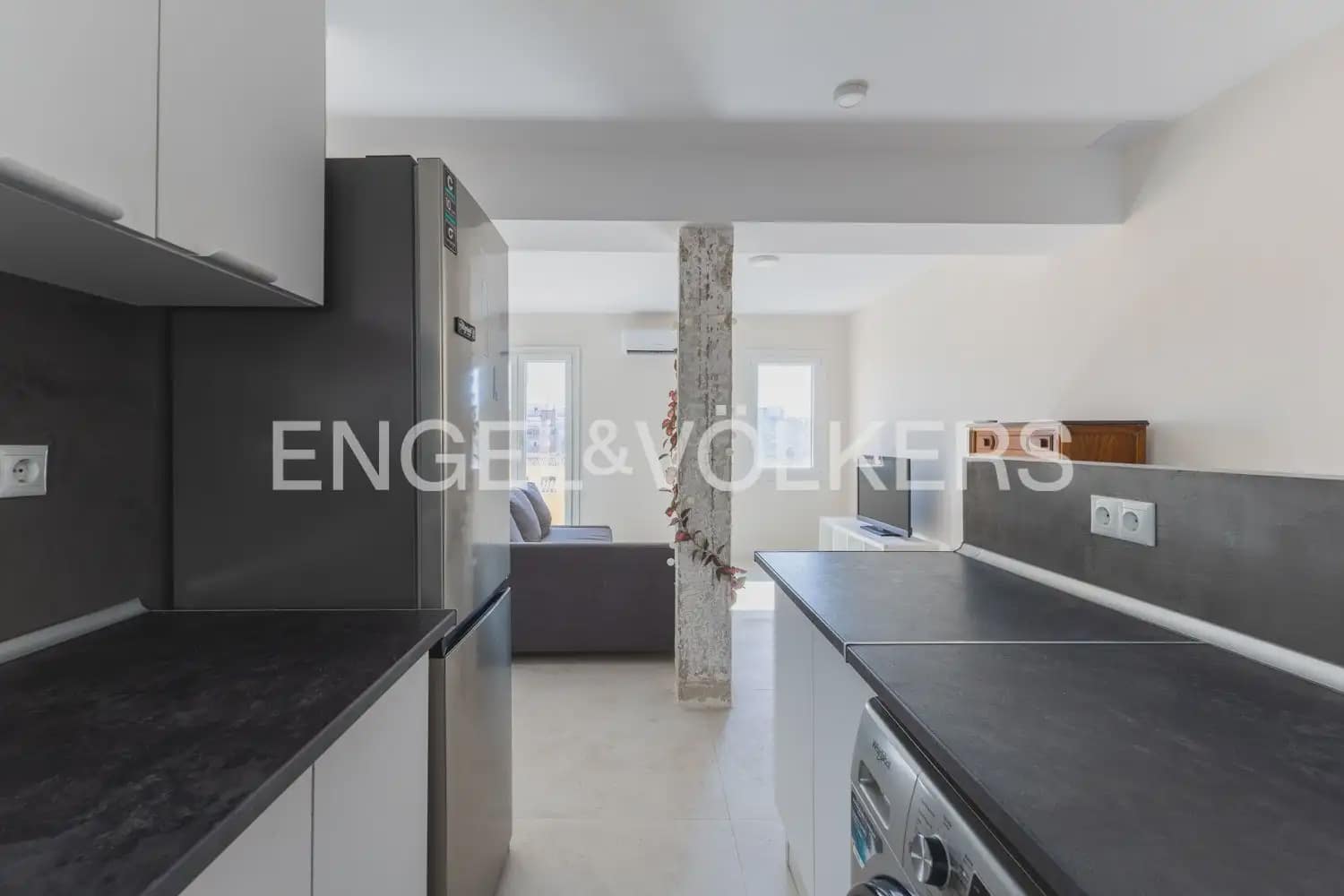 2 bedroom Flat for rent in Valencia city - € 1,700 (Ref: 10073120)