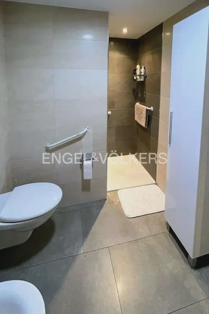 7 soveværelse Villa til salg i La Pobla de Vallbona med swimmingpool garage - € 990.000 (Ref: 10073123)