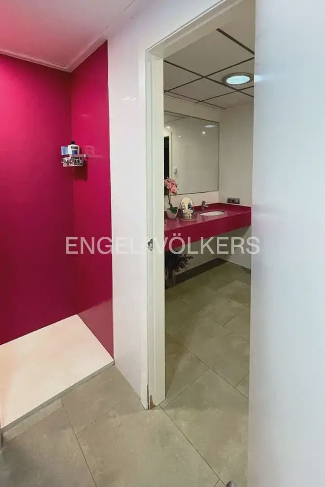 7 soveværelse Villa til salg i La Pobla de Vallbona med swimmingpool garage - € 990.000 (Ref: 10073123)