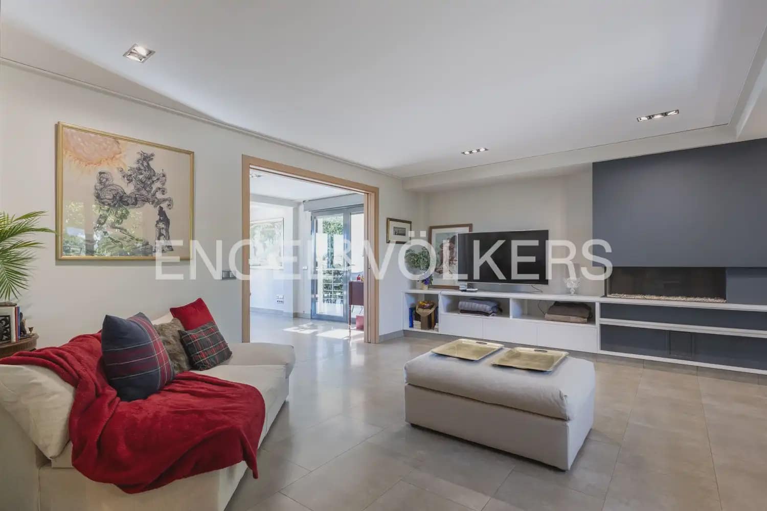 7 soveværelse Villa til salg i La Pobla de Vallbona med swimmingpool garage - € 990.000 (Ref: 10073123)