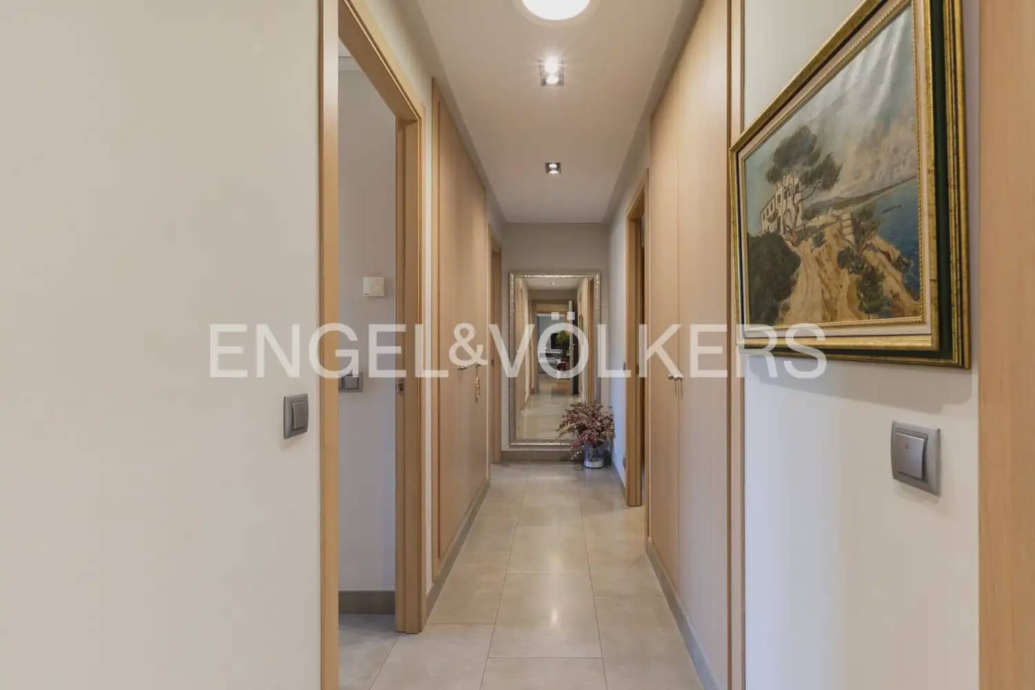 7 soveværelse Villa til salg i La Pobla de Vallbona med swimmingpool garage - € 990.000 (Ref: 10073123)
