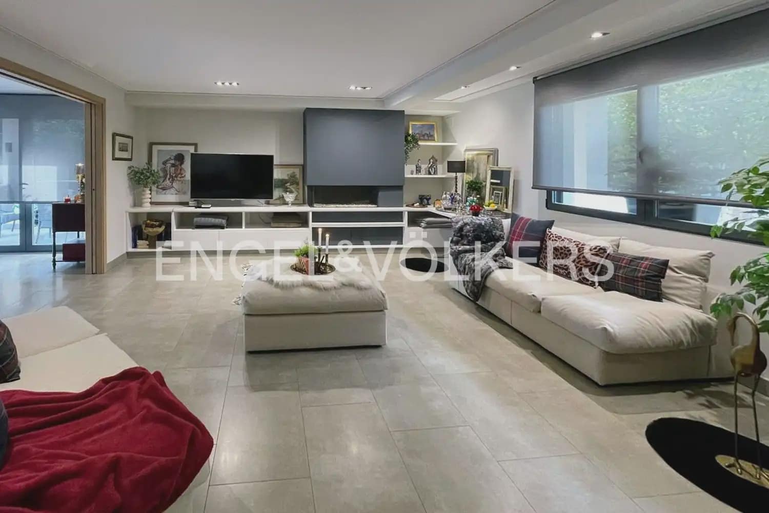 7 soveværelse Villa til salg i La Pobla de Vallbona med swimmingpool garage - € 990.000 (Ref: 10073123)