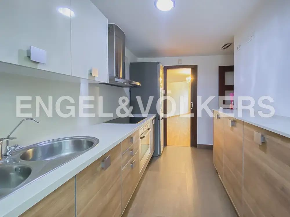 3 slaapkamer Halfvrijstaande villa te huur in Betera met zwembad garage - € 2.000 (Ref: 10073124)