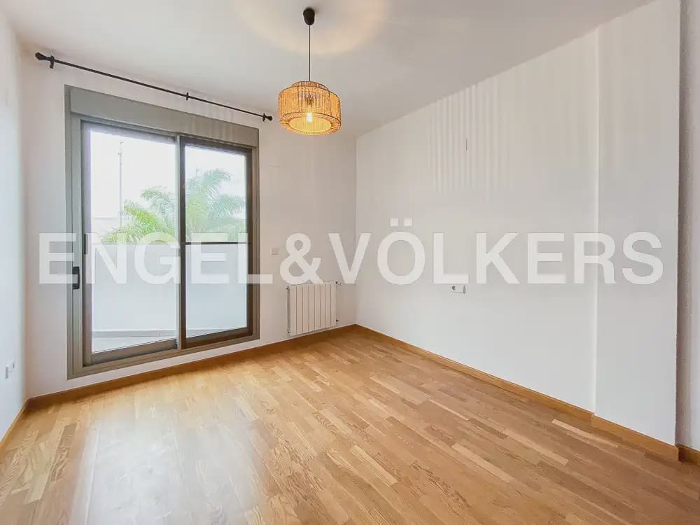 3 slaapkamer Halfvrijstaande villa te huur in Betera met zwembad garage - € 2.000 (Ref: 10073124)