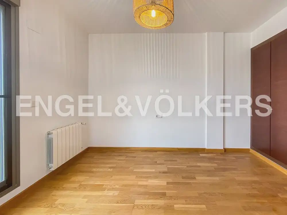 3 slaapkamer Halfvrijstaande villa te huur in Betera met zwembad garage - € 2.000 (Ref: 10073124)