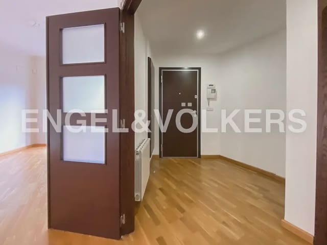 3 slaapkamer Halfvrijstaande villa te huur in Bétera met zwembad garage - € 2.000 (Ref: 10073124)
