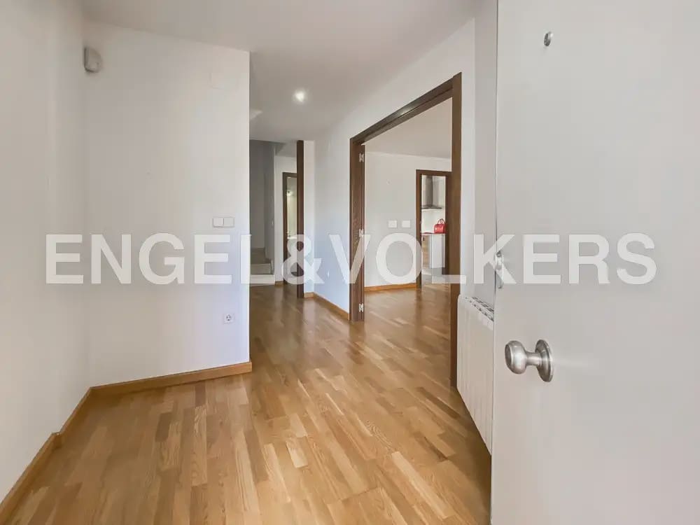 3 slaapkamer Halfvrijstaande villa te huur in Betera met zwembad garage - € 2.000 (Ref: 10073124)