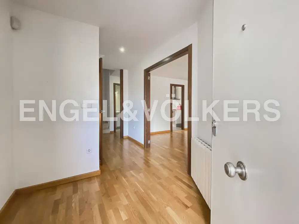 3 slaapkamer Halfvrijstaande villa te huur in Betera met zwembad garage - € 2.000 (Ref: 10073124)