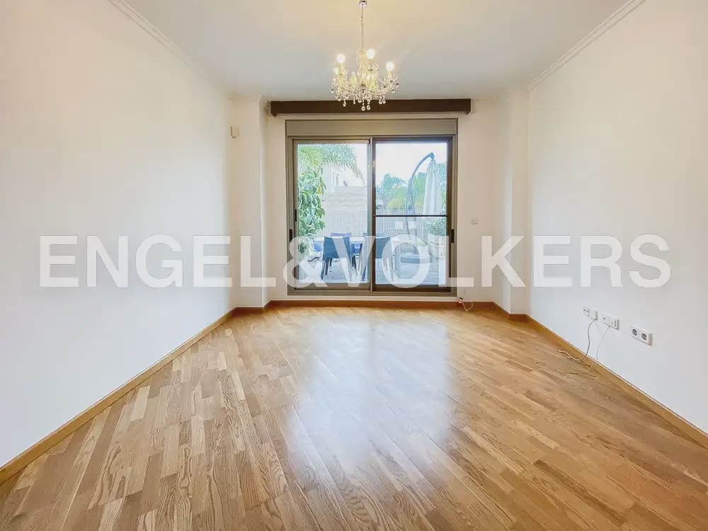 3 slaapkamer Halfvrijstaande villa te huur in Betera met zwembad garage - € 2.000 (Ref: 10073124)