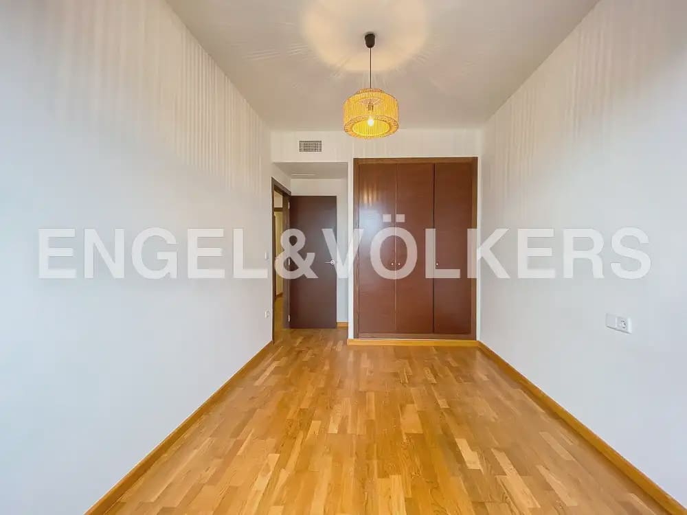 3 slaapkamer Halfvrijstaande villa te huur in Betera met zwembad garage - € 2.000 (Ref: 10073124)