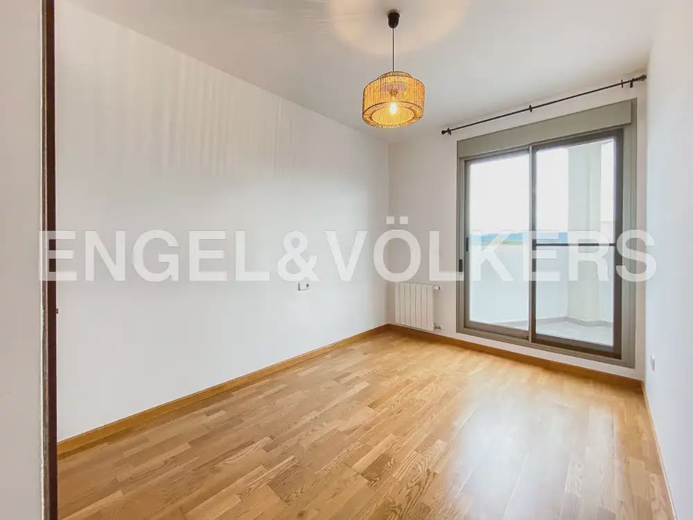 3 slaapkamer Halfvrijstaande villa te huur in Betera met zwembad garage - € 2.000 (Ref: 10073124)