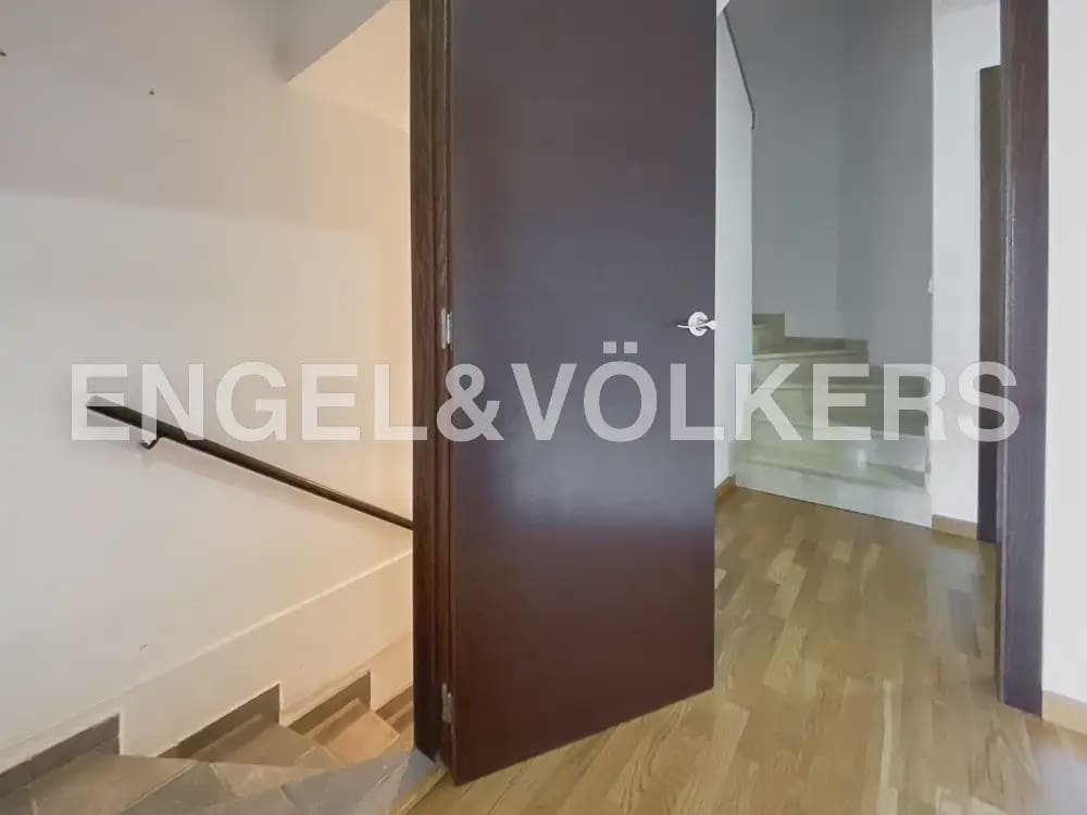 3 slaapkamer Halfvrijstaande villa te huur in Betera met zwembad garage - € 2.000 (Ref: 10073124)