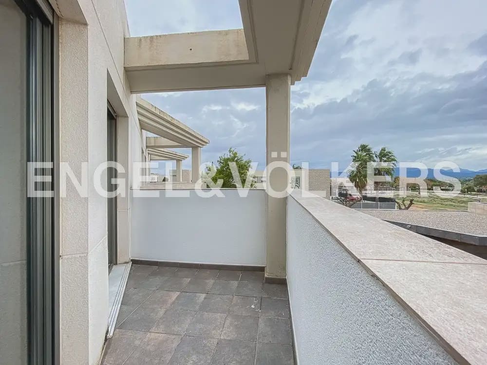 3 slaapkamer Halfvrijstaande villa te huur in Betera met zwembad garage - € 2.000 (Ref: 10073124)