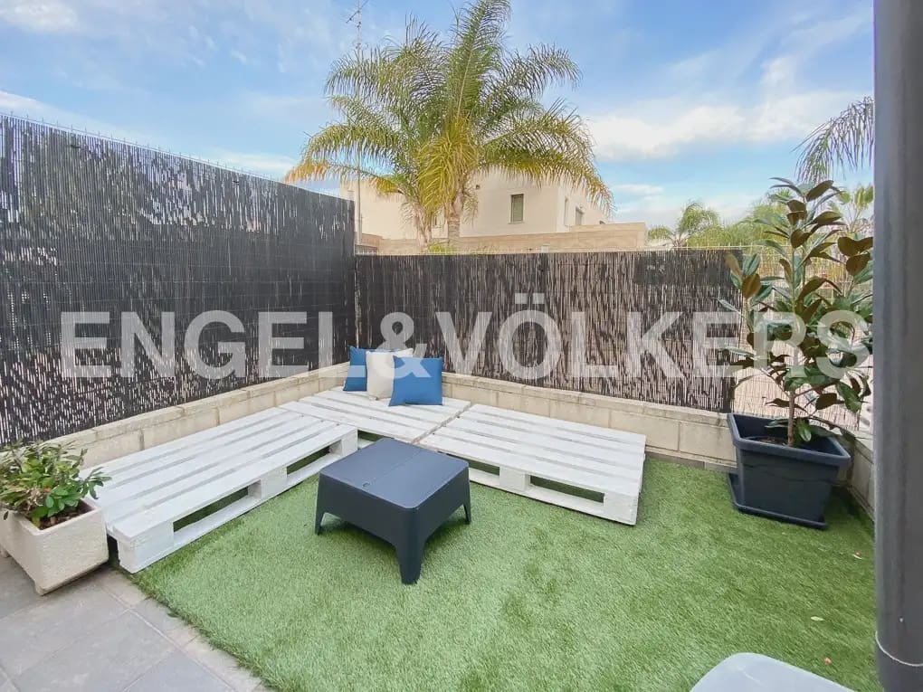 3 slaapkamer Halfvrijstaande villa te huur in Betera met zwembad garage - € 2.000 (Ref: 10073124)
