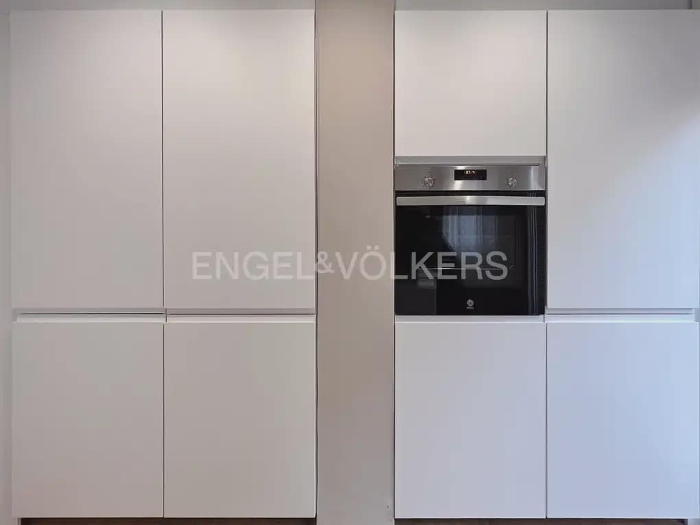 1 slaapkamer Flat te huur in Valencia stad - € 1.300 (Ref: 10074606)