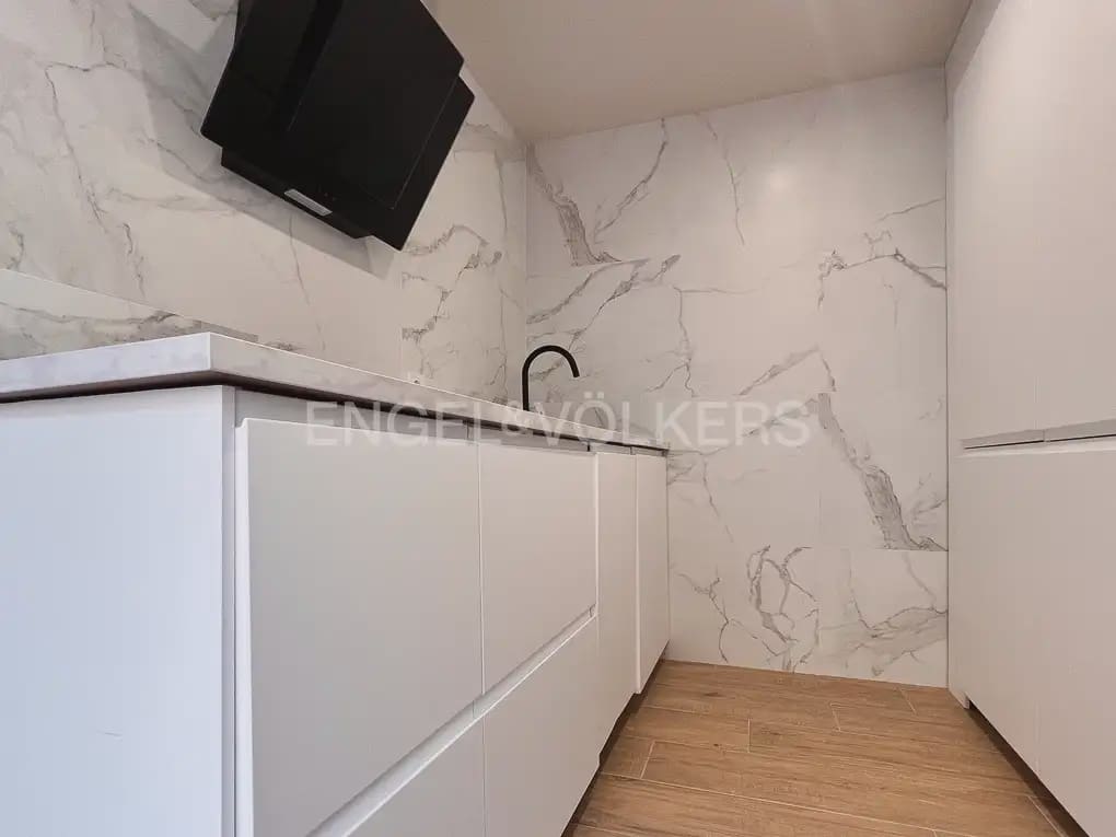 1 slaapkamer Flat te huur in Valencia stad - € 1.300 (Ref: 10074606)
