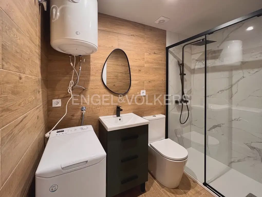 1 slaapkamer Flat te huur in Valencia stad - € 1.300 (Ref: 10074606)