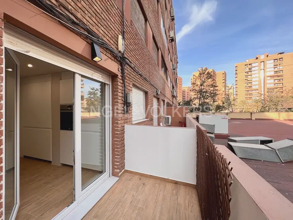 1 slaapkamer Flat te huur in Valencia stad - € 1.300 (Ref: 10074606)