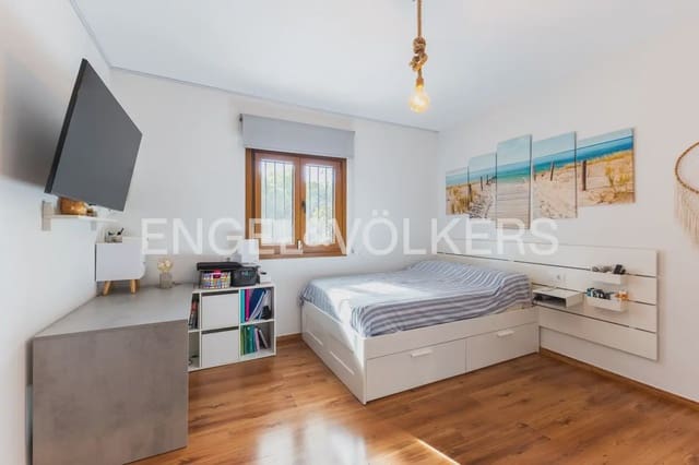7 Zimmer Villa zu verkaufen in Alcossebre, Alcalá de Xivert - 950.000 € (Ref: 10074607)