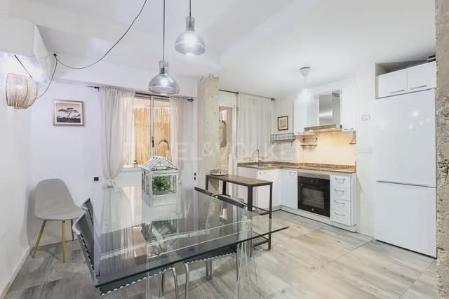 3 makuuhuone Asunto vuokrattavana paikassa La Creu del Grau, Valencia kaupunki - 1 200 € (Ref: 10076636)