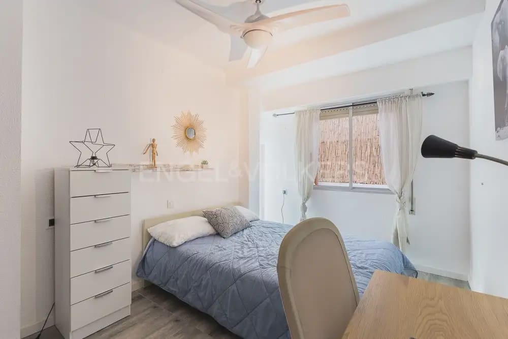 3 makuuhuone Asunto vuokrattavana paikassa Valencia kaupunki - 1 200 € (Ref: 10076636)