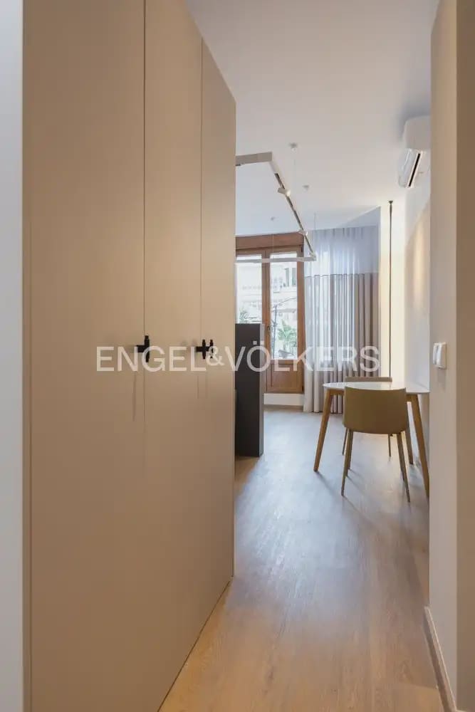 1 Zimmer Wohnung zu vermieten in Valencia Stadt - 2.200 € (Ref: 10076638)