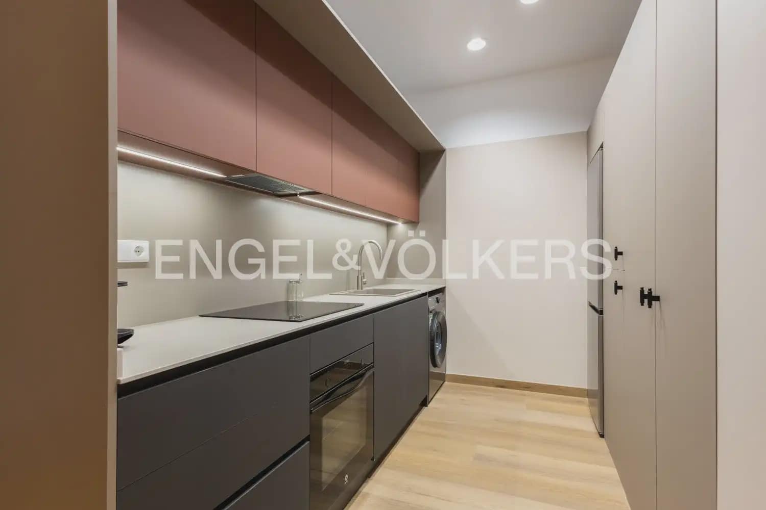 1 Zimmer Wohnung zu vermieten in Valencia Stadt - 2.200 € (Ref: 10076638)