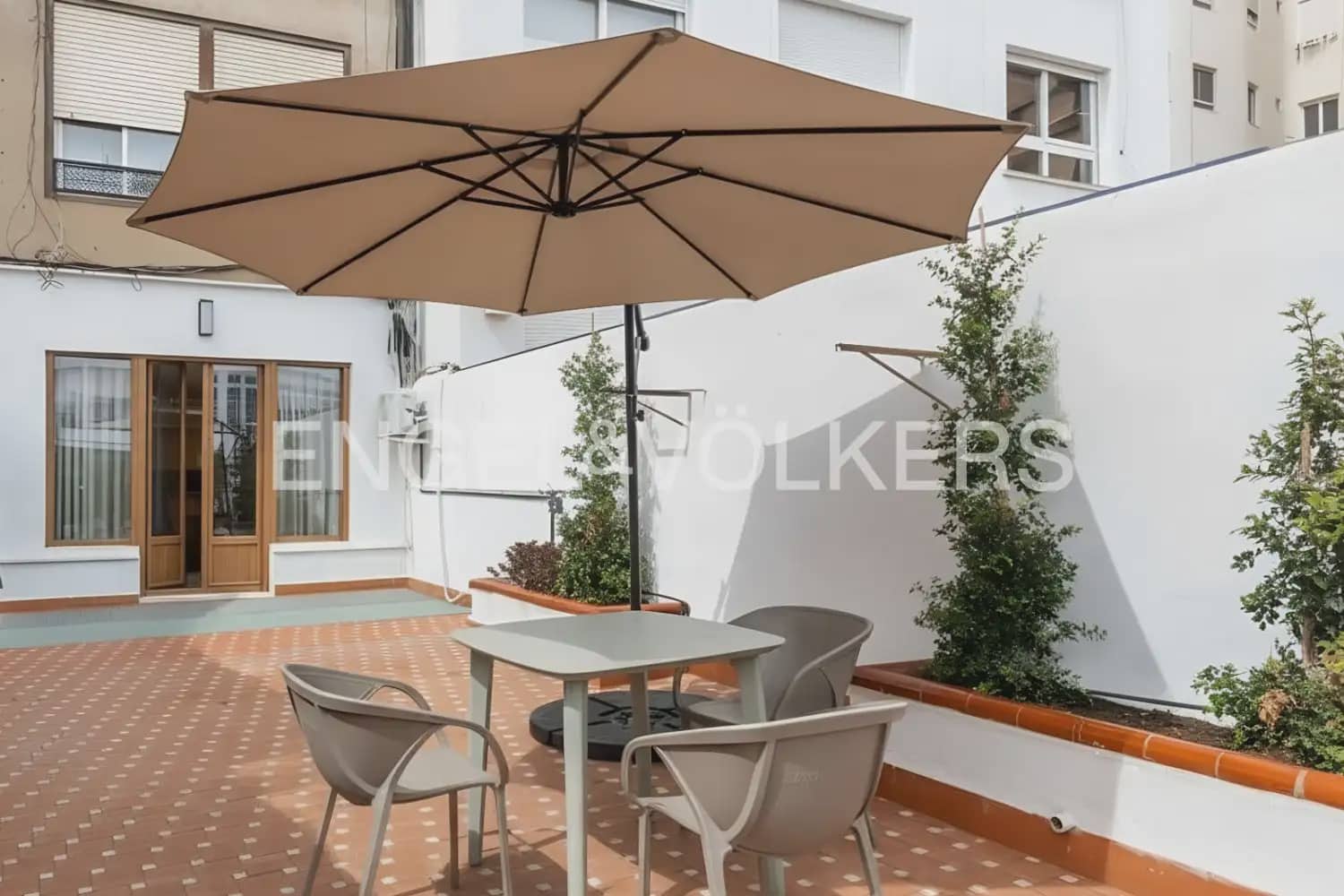 1 Zimmer Wohnung zu vermieten in Valencia Stadt - 2.200 € (Ref: 10076638)