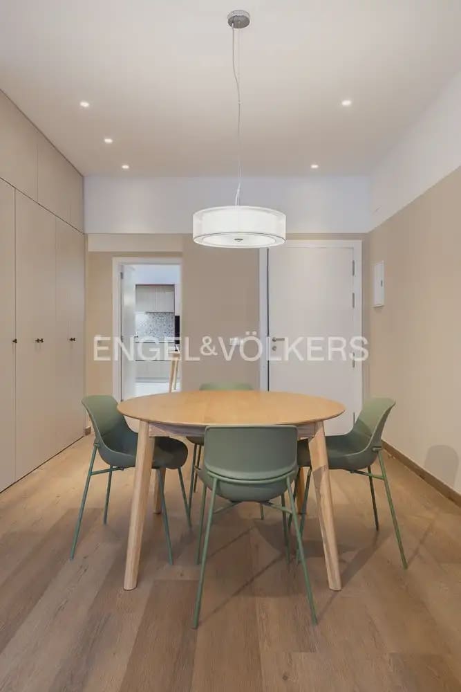2 Zimmer Wohnung zu vermieten in Valencia Stadt - 2.400 € (Ref: 10076769)