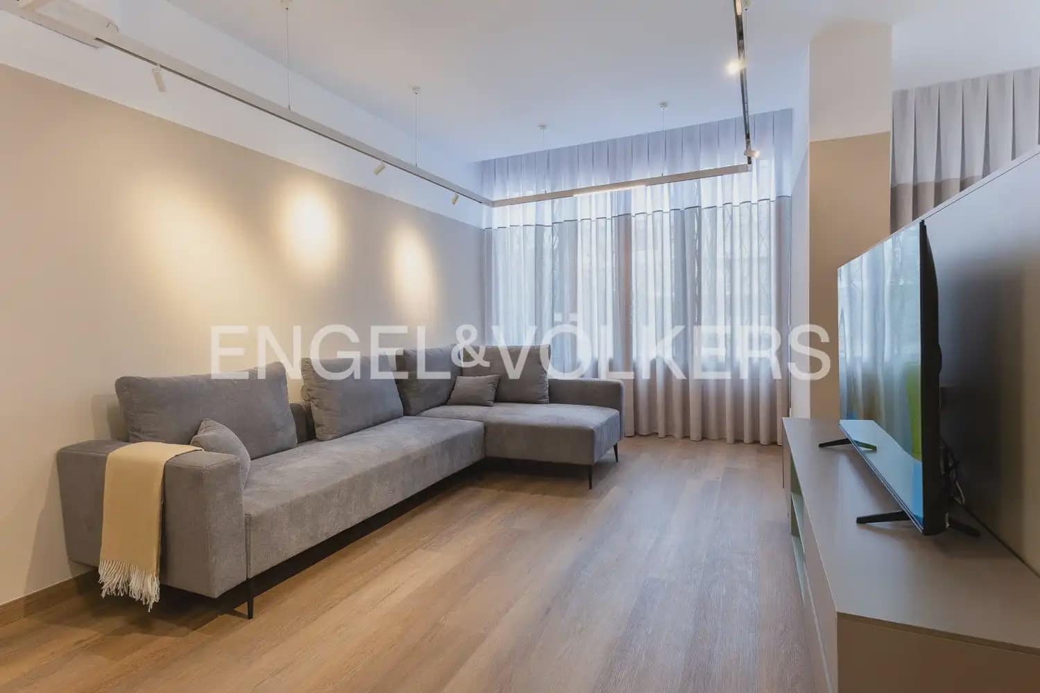 2 Zimmer Wohnung zu vermieten in Valencia Stadt - 2.400 € (Ref: 10076769)