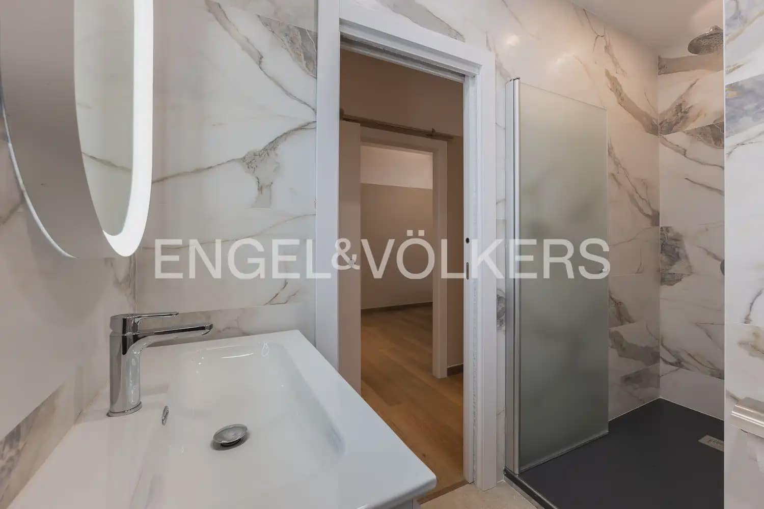 2 Zimmer Wohnung zu vermieten in Valencia Stadt - 2.400 € (Ref: 10076769)