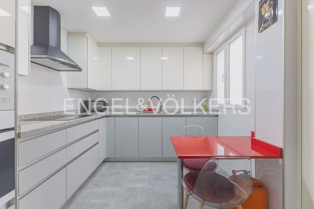 2 soveværelse Lejlighed til salg i Aiora, Valencia by - € 349.000 (Ref: 10076770)