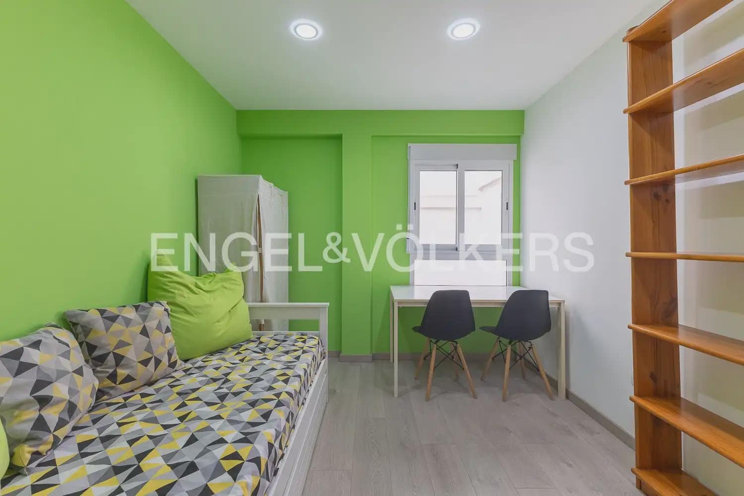 2 soveværelse Lejlighed til salg i Valencia by - € 349.000 (Ref: 10076770)