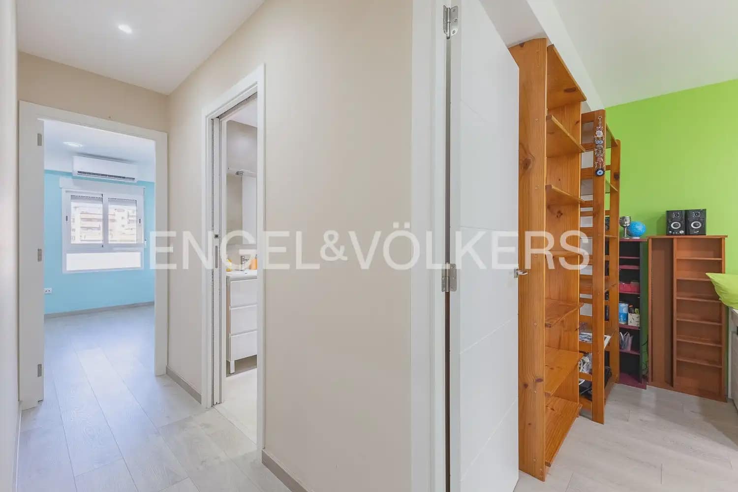 2 soveværelse Lejlighed til salg i Valencia by - € 349.000 (Ref: 10076770)