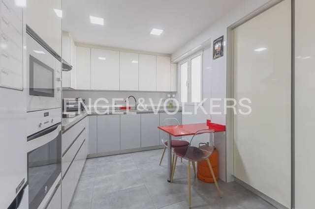 2 soveværelse Lejlighed til salg i Aiora, Valencia by - € 349.000 (Ref: 10076770)