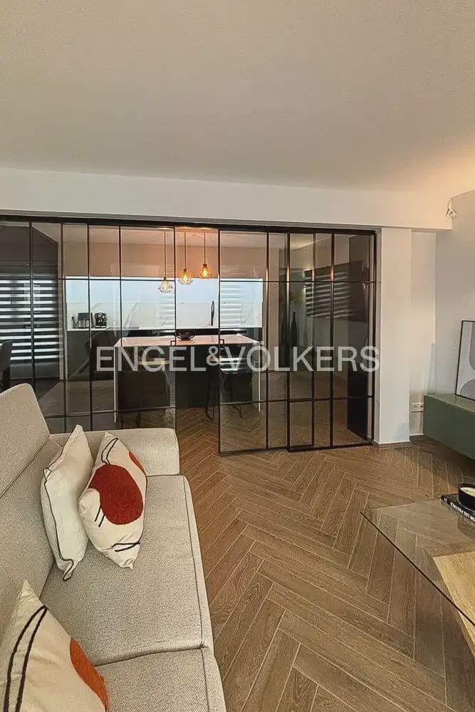 Piso de 2 habitaciones en Gandia en alquiler - 1.350 € (Ref: 10076771)