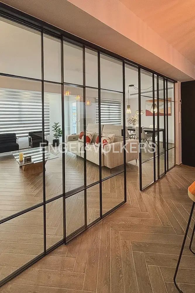 Piso de 2 habitaciones en Gandia en alquiler - 1.350 € (Ref: 10076771)