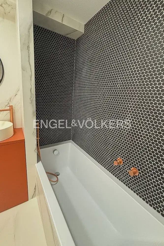 Piso de 2 habitaciones en Gandia en alquiler - 1.350 € (Ref: 10076771)