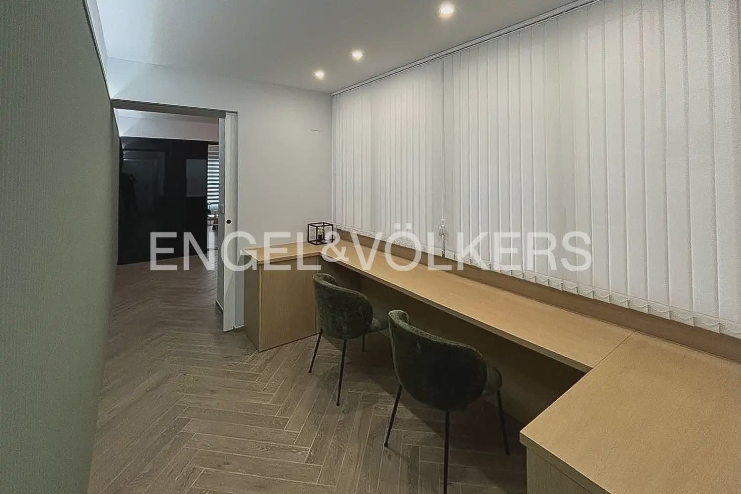 Piso de 2 habitaciones en Gandia en alquiler - 1.350 € (Ref: 10076771)