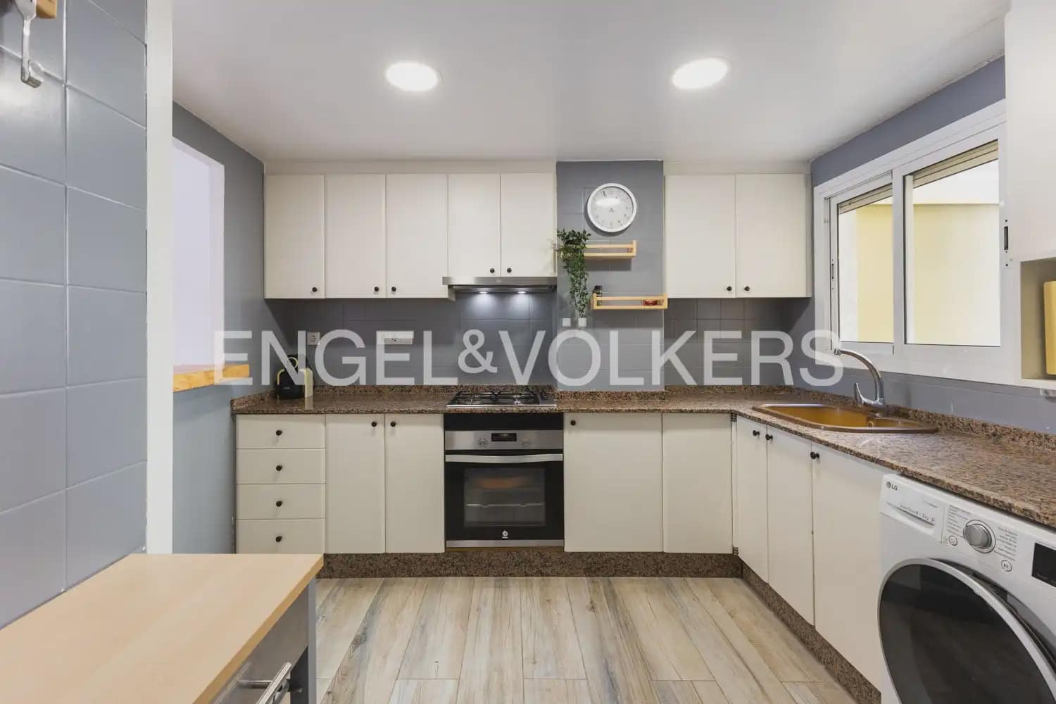 3 soverom Leilighet til leie i Sueca - € 900 (Ref: 10076915)