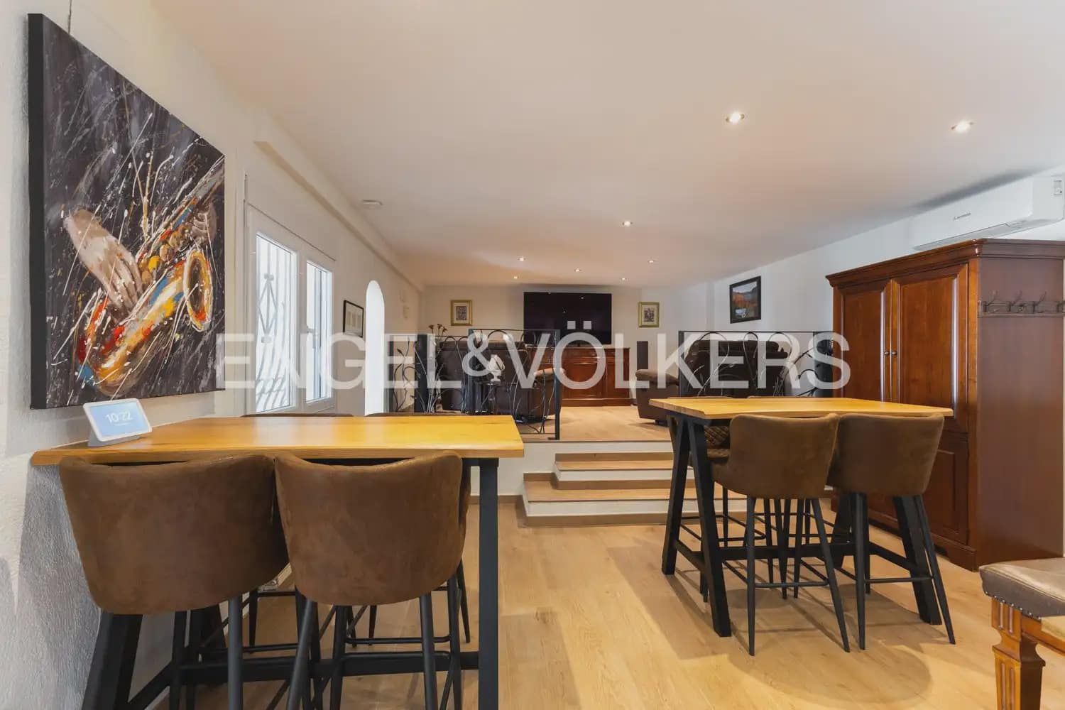5 soveværelse Villa til salg i Orba med swimmingpool garage - € 784.000 (Ref: 10076916)