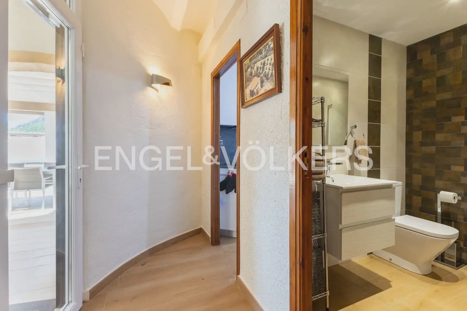 5 soveværelse Villa til salg i Orba med swimmingpool garage - € 784.000 (Ref: 10076916)